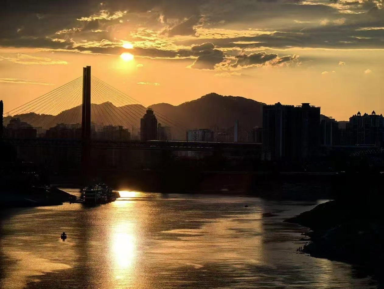 晚安师大 | 秋来，风起