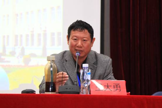 说明: G:\全国高等师范院校财务管理研究会六届二次理事会暨第三十次财务研讨会\IMG_4091.JPG