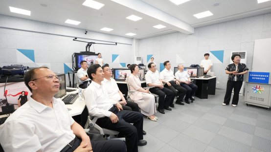 教育部党组成员、副部长王光彦来校调研